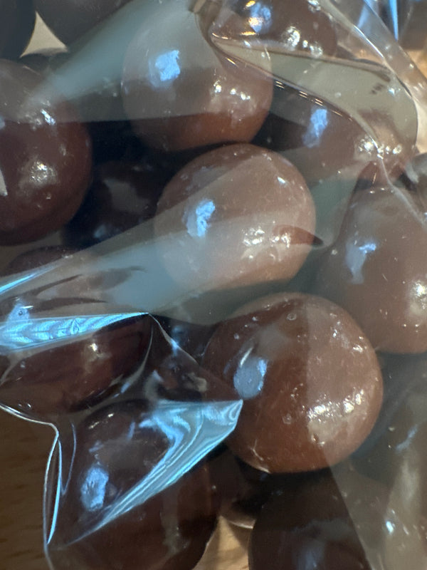 MILK CHOCOLATE MALTED BALLS 8 OZ.