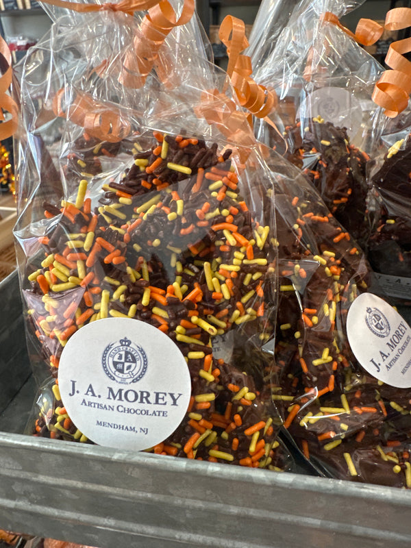 Decorative Seasonal Milk Chocolate Pretzels 🥨 4 oz.