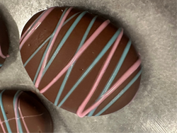 Large Milk Chocolate Caramel Egg