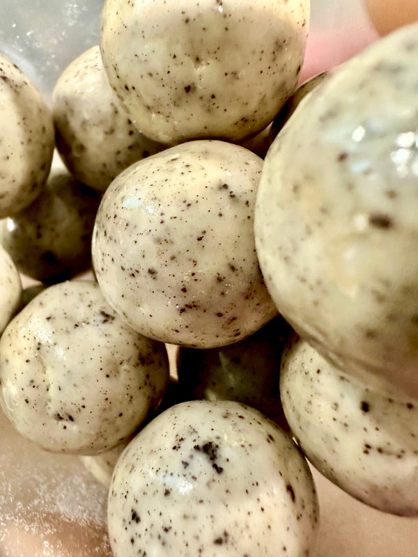 COOKIES AND CREAM MALTED BALLS 8 oz.