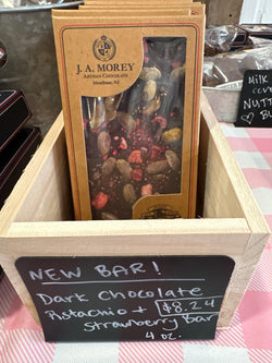 Dark Chocolate Pistachio & Strawberry Bar 4 oz.