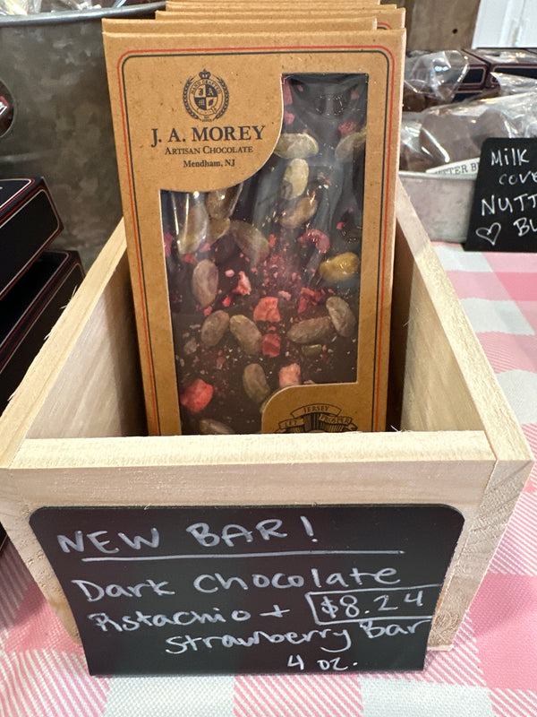 Dark Chocolate Pistachio & Strawberry Bar 4 oz.