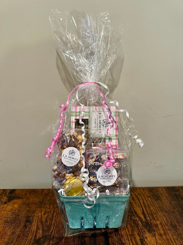 DELUXE FARMHOUSE CHOCOLATE GIFT BASKET