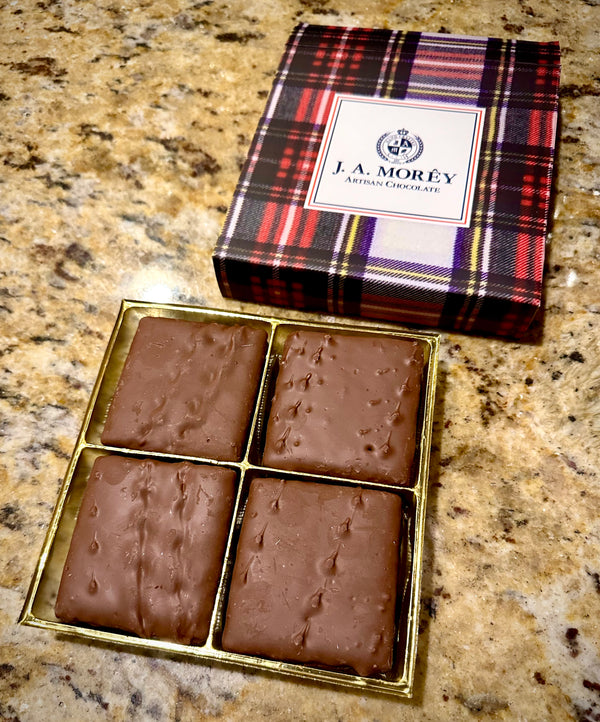 GRAHAM CRACKER HOLIDAY GIFT BOX (Milk Chocolate)